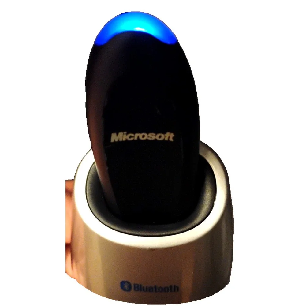 Microsoft‎ USB Wireless Transceiver for Bluetooth With Original Base
